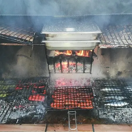 Hotel Villaneila Neila