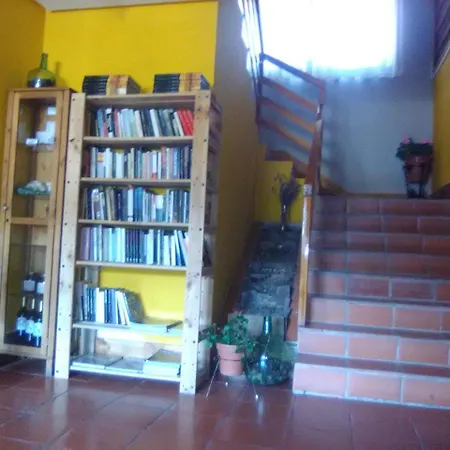 Villaneila فندق Neila